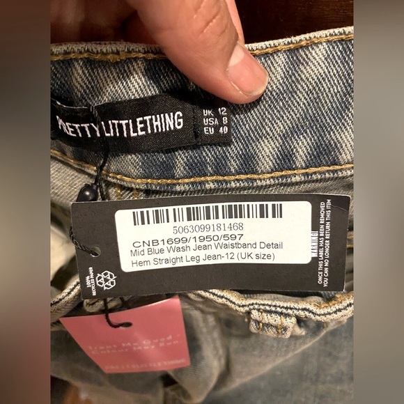 PrettyLittleThing Baggy Mid-Rise Jeans size 8L - Picture 4 of 6